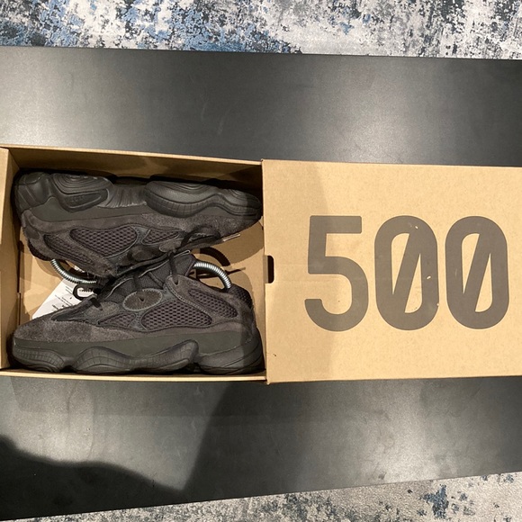 Yeezy Other - Yeezy 500